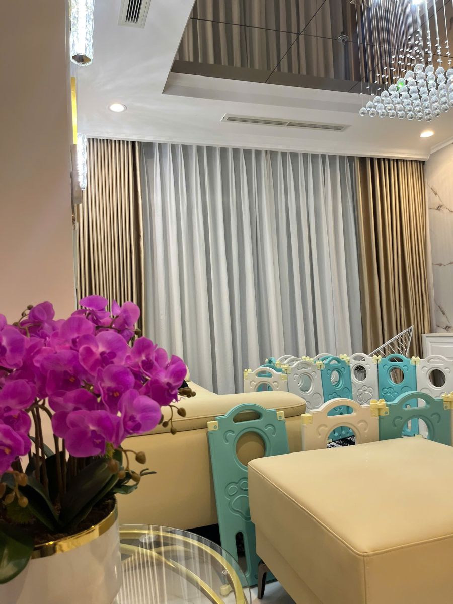 Thi công rèm cửa chung cư landmark