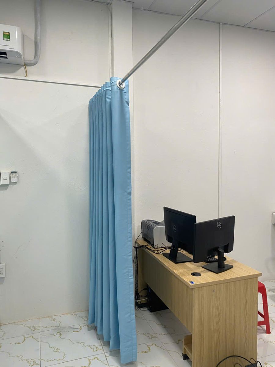 Lắp đặt rèm cửa phòng khám bệnh viện tại HCM