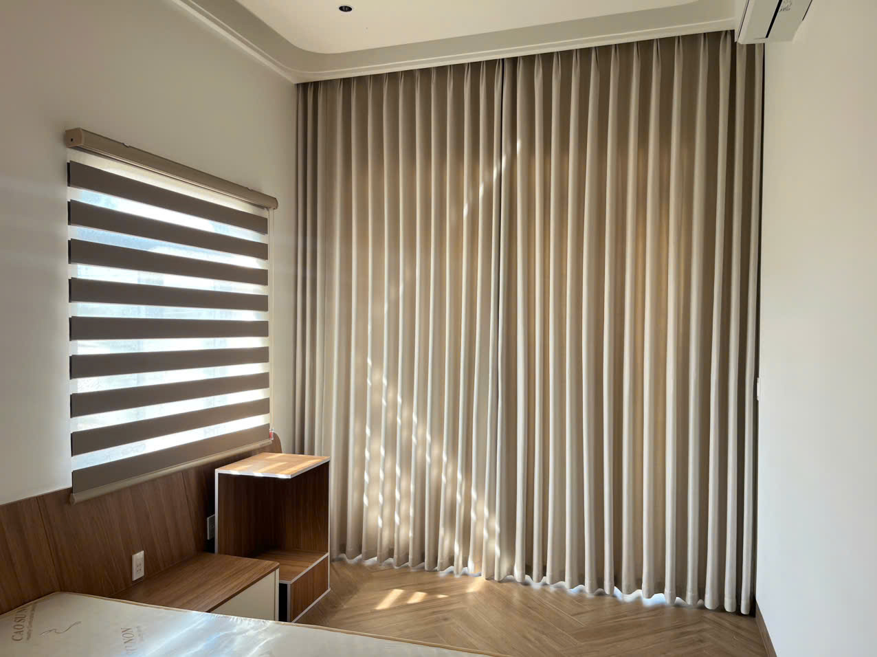 Thi công rèm cầu vồng giá rẻ tại quận 7