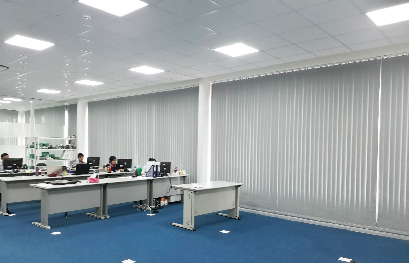 Lắp đặt rèm cửa văn phòng quận 2