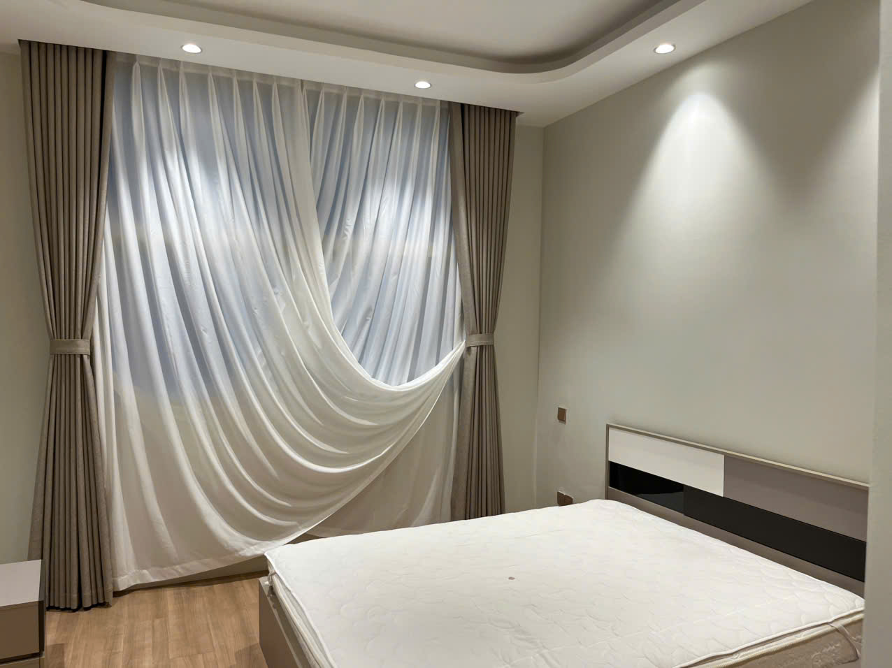 mẫu rèm spa đẹp sang trọng 2026