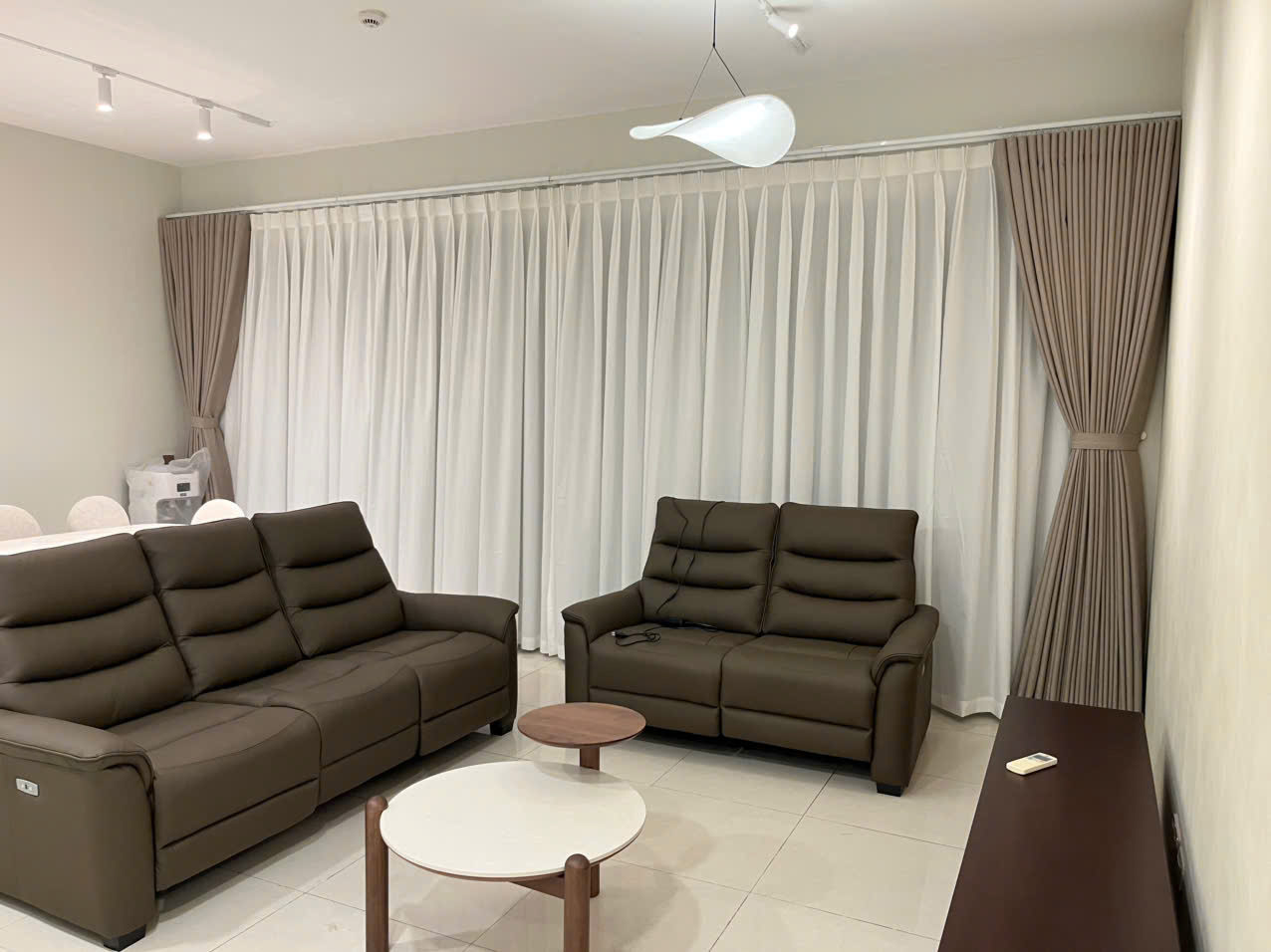 Lắp đặt rèm cửa văn phòng quận 7
