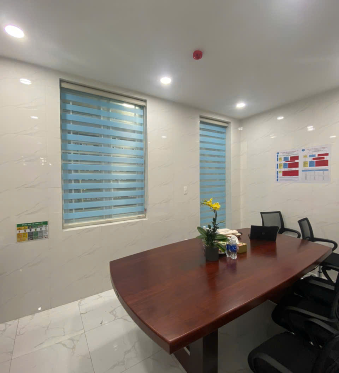 Rèm cầu vồng lắp đặt cho phòng đọc sách