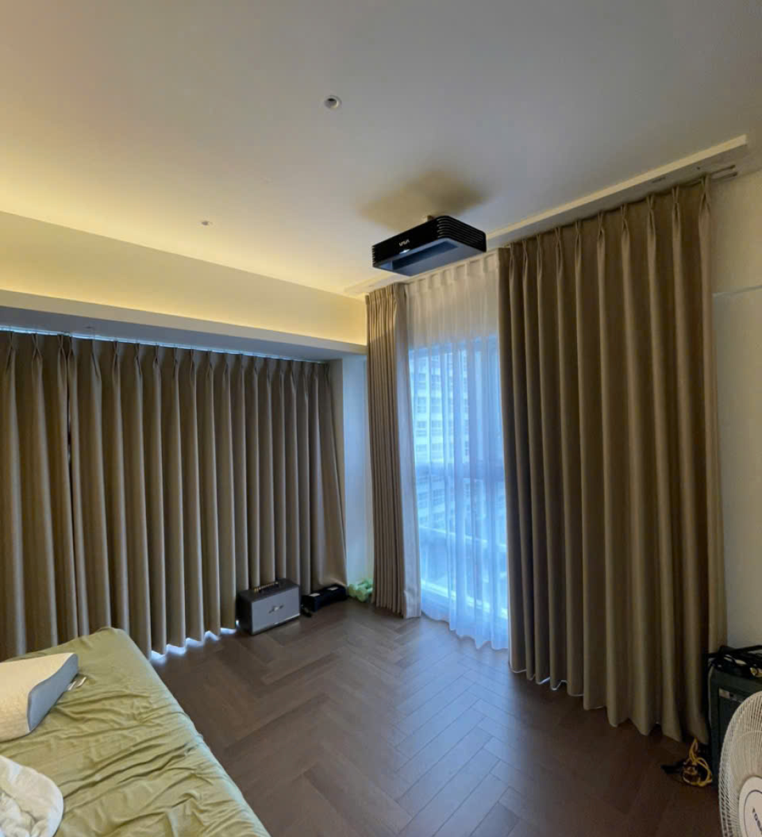 So sánh rèm vải 2 lớp và rèm cầu vồng: Loại nào tốt hơn?